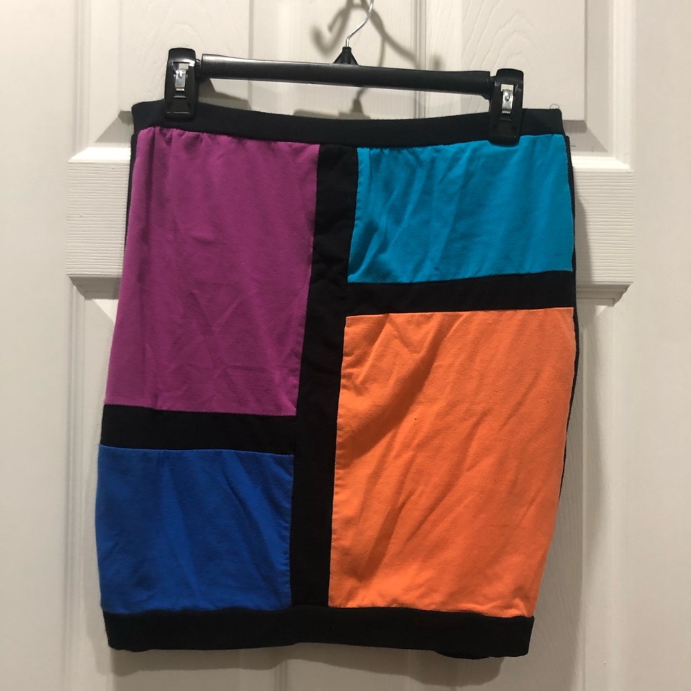 Color Block Skirt - Picture 2 of 3